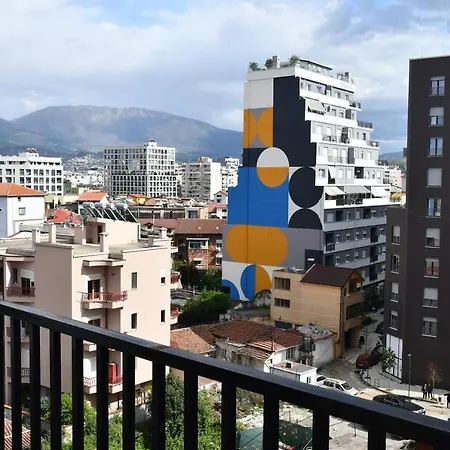 Appartamento Cozy Near New Bazaar & Free Parking Tirana
