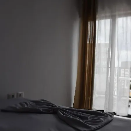 Appartamento Cozy Near New Bazaar & Free Parking