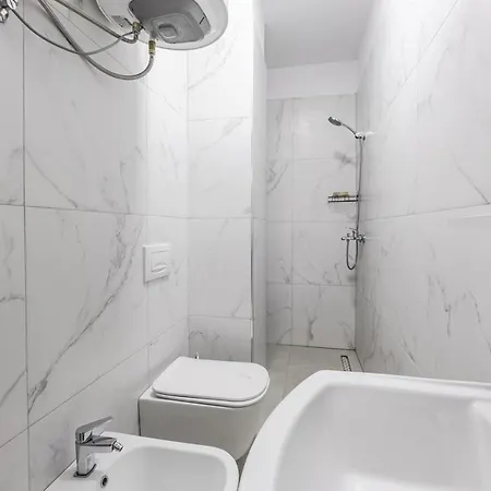 Cozy Near New Bazaar With Free Parking Apartamento *