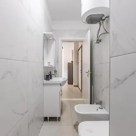 Cozy Near New Bazaar With Free Parking Apartmán *
