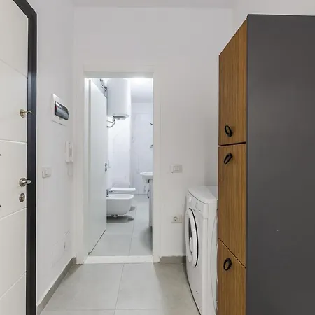 Cozy Near New Bazaar With Free Parking Tirana