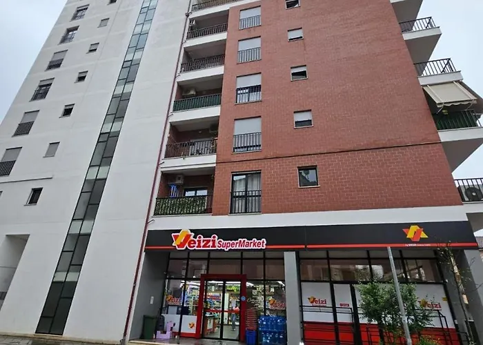 Daire Cozy Near New Bazaar With Free Parking *