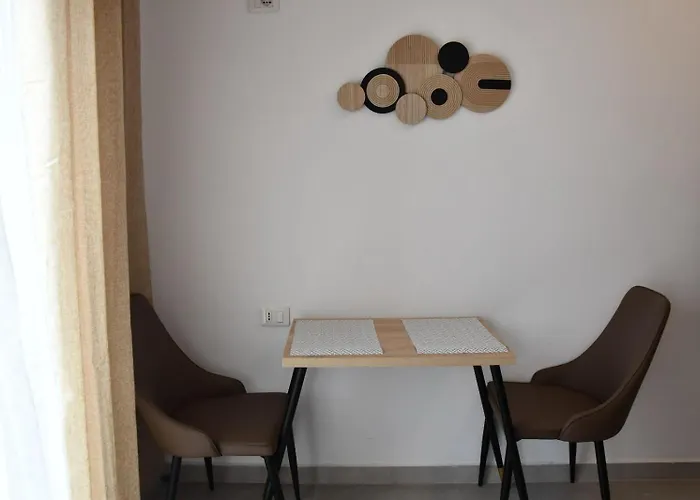 Cozy Near New Bazaar With Free Parking Daire *
